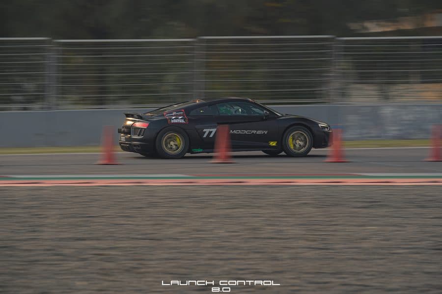 Audi R8 under braking at Buddh International Circuit